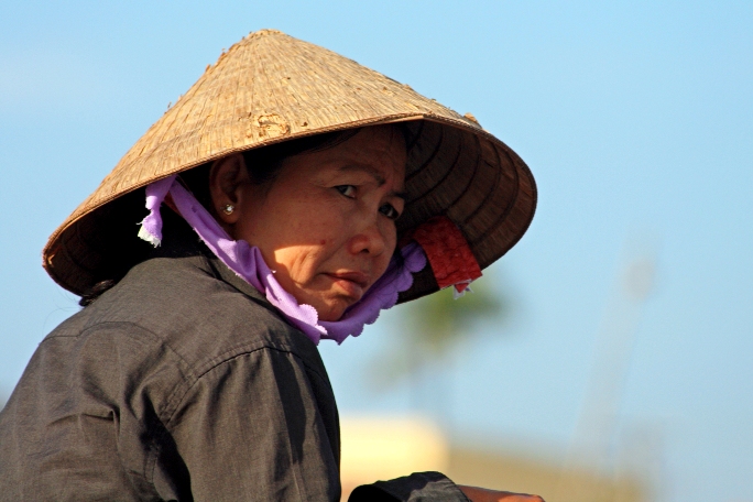 Соломенная шляпа - отличный сувенир из Вьетнама