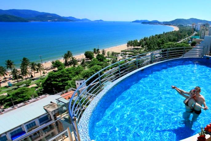 Отель Prime Hotel в Нячанге – с бассейном и видом на море
