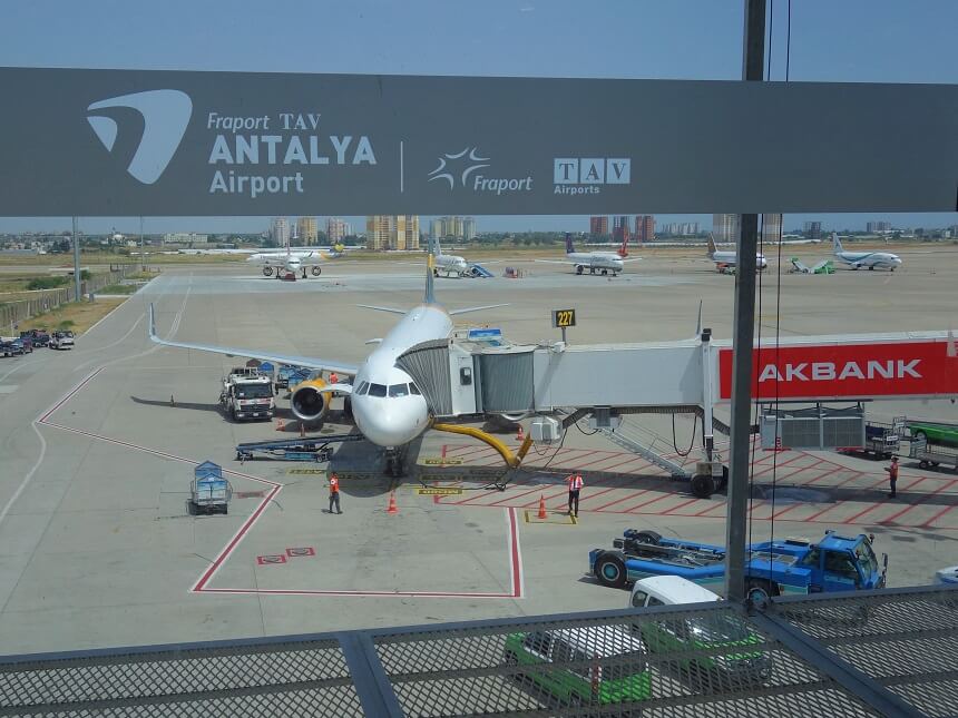 Как добраться из аэропорта Антальи на курорты Турции