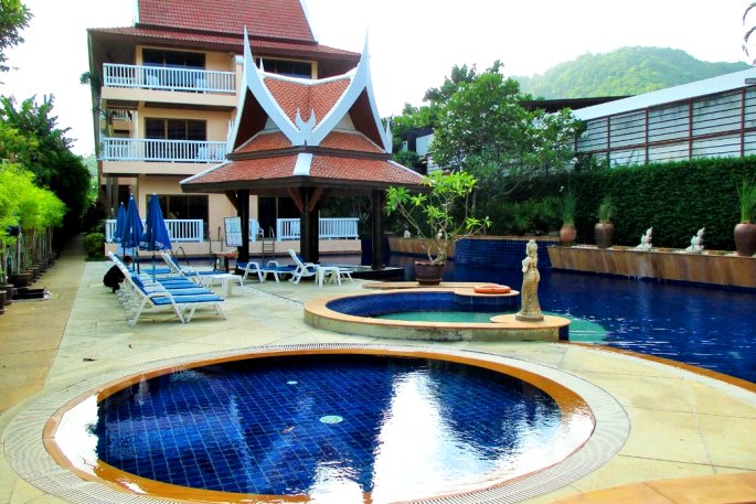 Бассейн в отеле Kata Poolside Resort на Пхукете