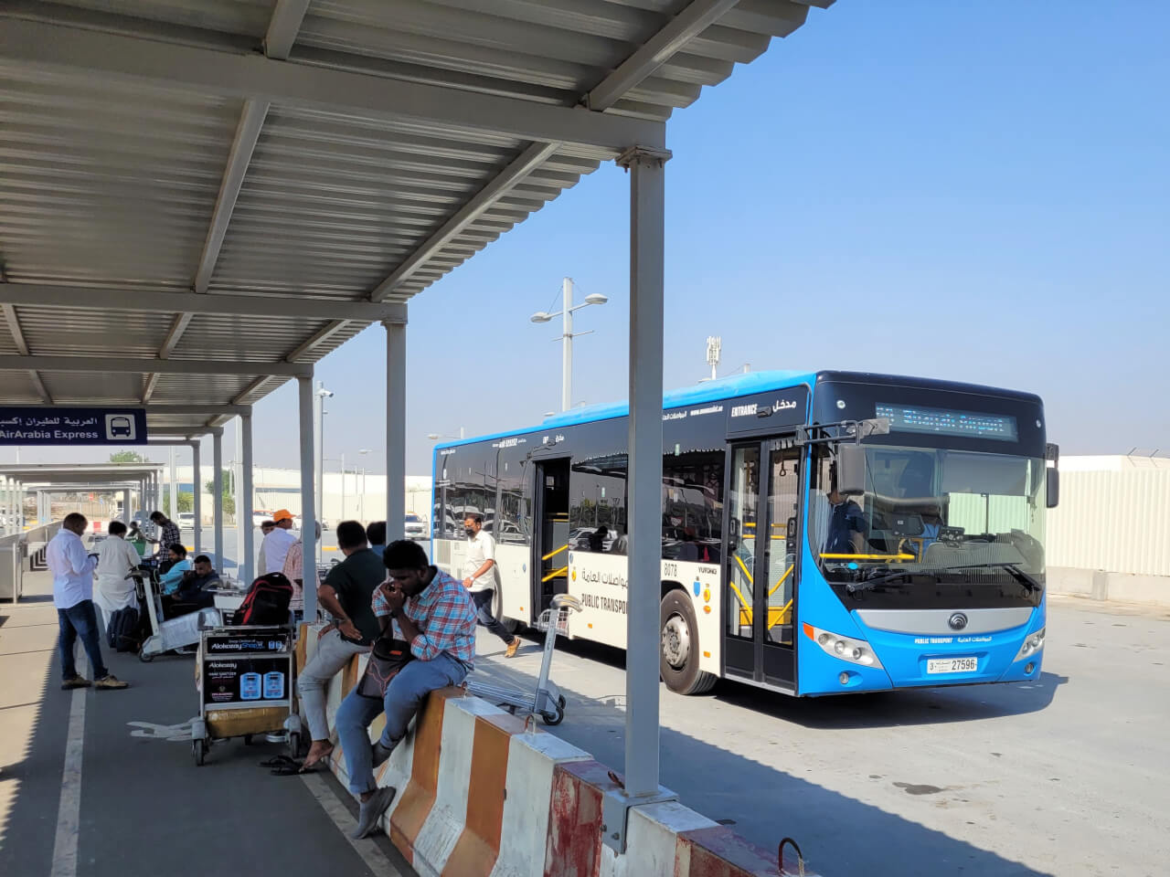 Автобус №99 из аэропорта Шарджи